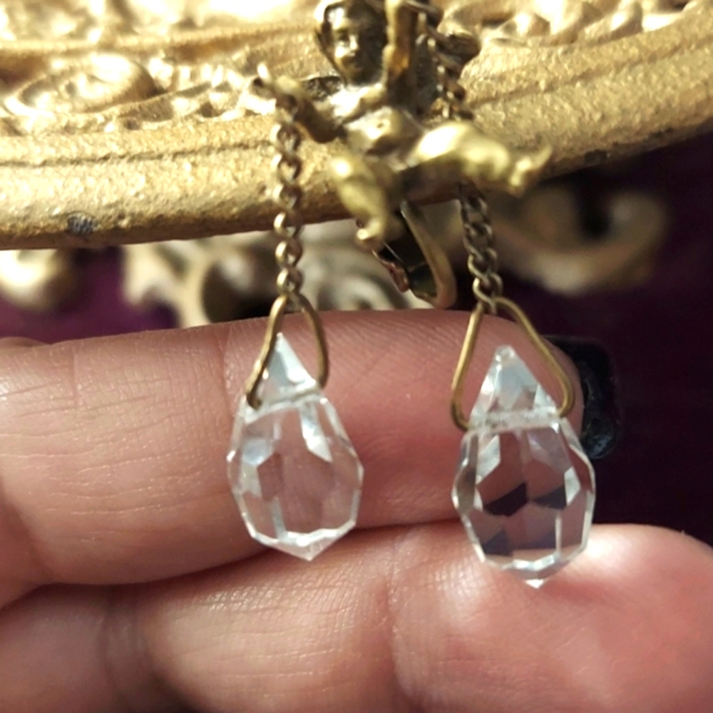 Joseff Of Hollywood Cherub Crystal Drop Earrings - Picture 5 of 6